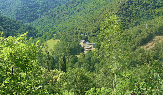 The hamlet of Gardoussel, seen from a distance